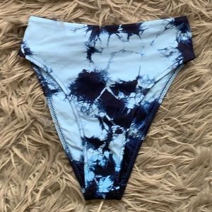Frankies bikini bottoms tie dye